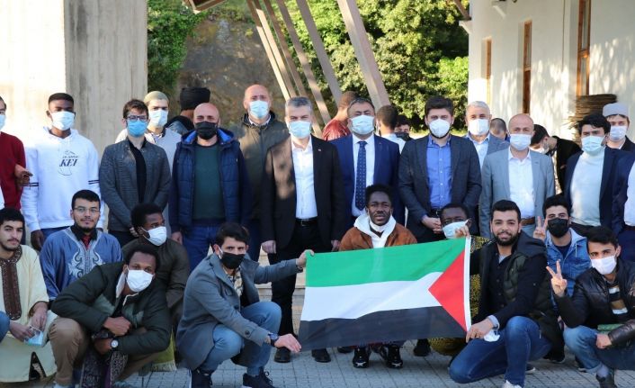 Ak Parti İl Başkanı Mumcu Ramazan Bayramı’nda yabancı öğrenciler ile bir araya geldi