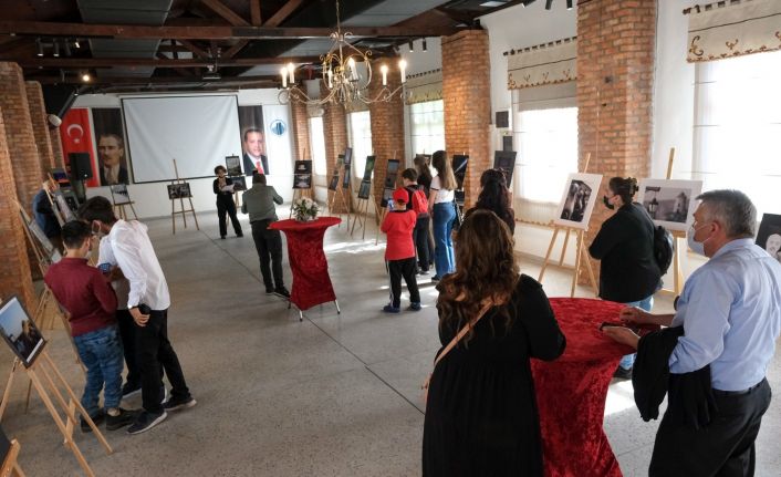 Altındağlı lise öğrencilerinden Mehmet Akif Ersoy sergisi