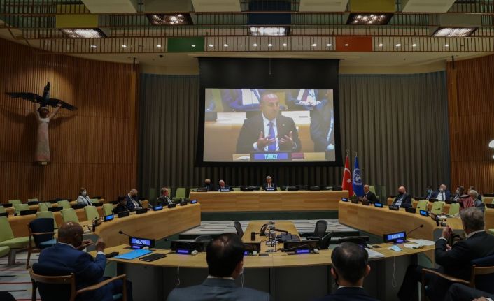 Bakan Çavuşoğlu, İİT üyesi ülkelerin dışişleri bakanları ile Filistin’i görüştü