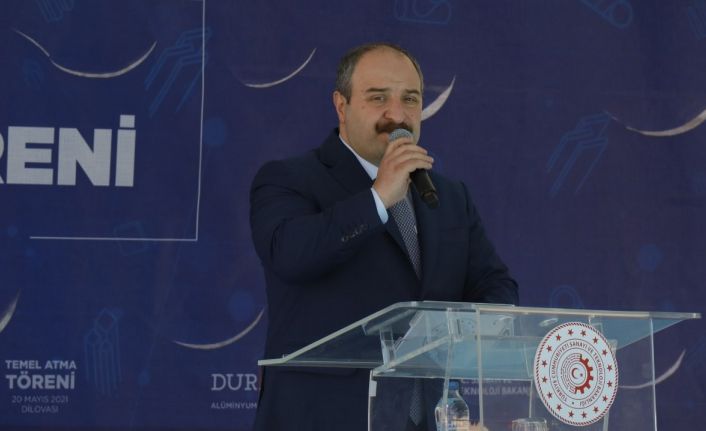 Bakan Varank: "İhracatımız ilk 4 ayda tüm zamanların rekorunu kırdı"