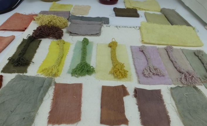 Balıkesir’de 30 çeşit bitkiden 60 ayrı renk boya elde edildi