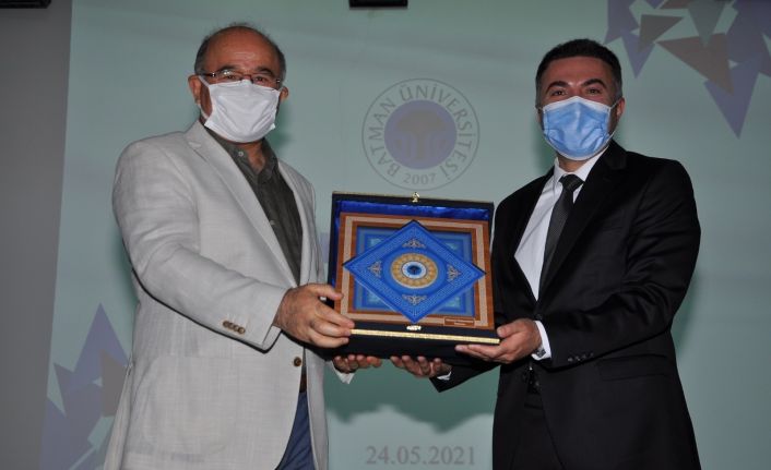 Batman Üniversitesi Rektörü Demir: "Batman’a Tıp Fakültesi istiyoruz"