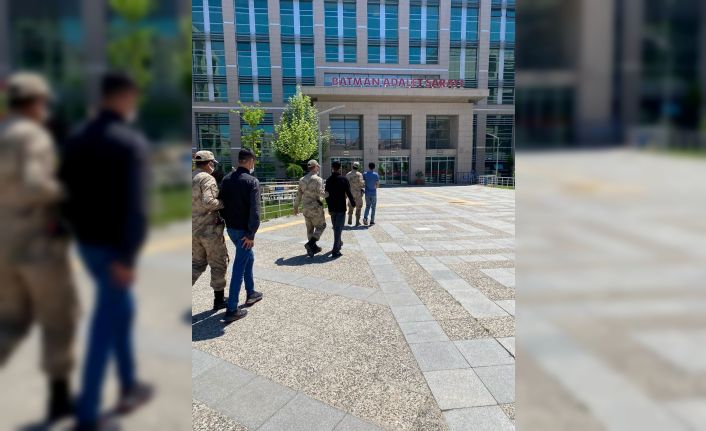 Batman ve Siirt’te hırsızlık yapan 3 kişi JASAT tarafından kıskıvrak yakalandı