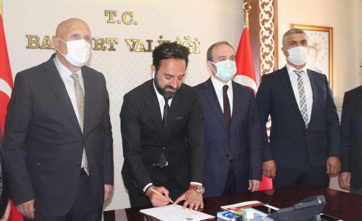 Bayburt Özel İdarespor Teknik Direktör Hakan Yılmaz’la  yeniden sözleşme imzaladı