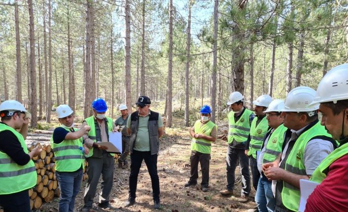 Beyşehir’de orman muhafaza memurları ile teknik elemanlara işletme pazarlama eğitimi