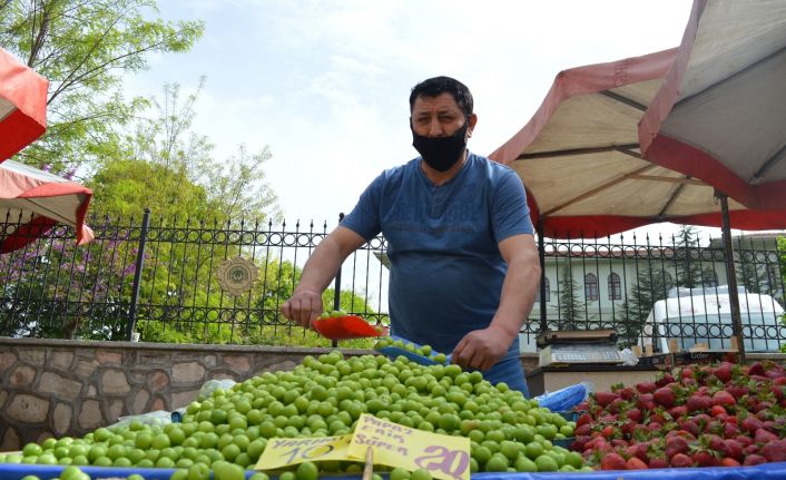 Bu meyvenin fiyatı yaklaşık 2 ayda 800 liradan 20 liraya düştü