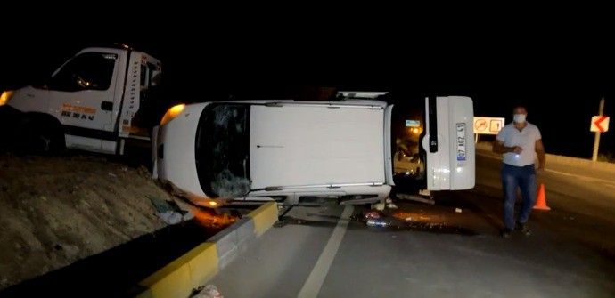 Burdur’da çekici ile tır çarpıştı: 5 yaralı