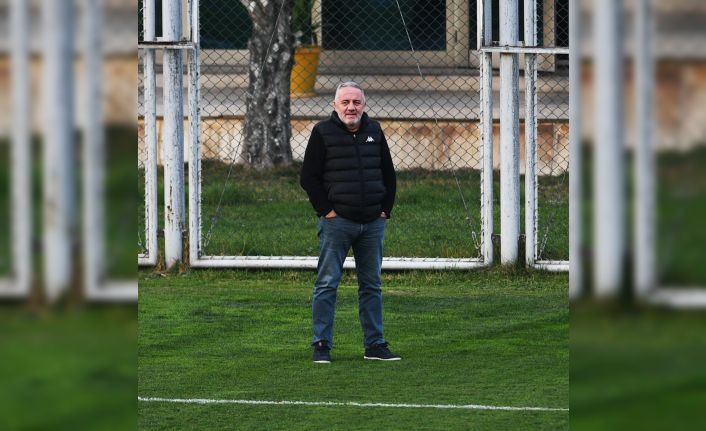 Bursaspor Sportif Direktörü Adil Cenkçiler görevinden ayrıldı