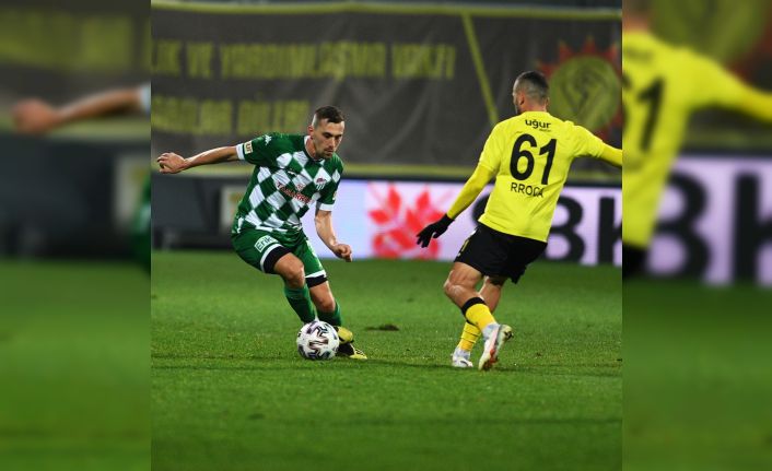 Bursaspor’da en çok formayı Burak Altıparmak terletti