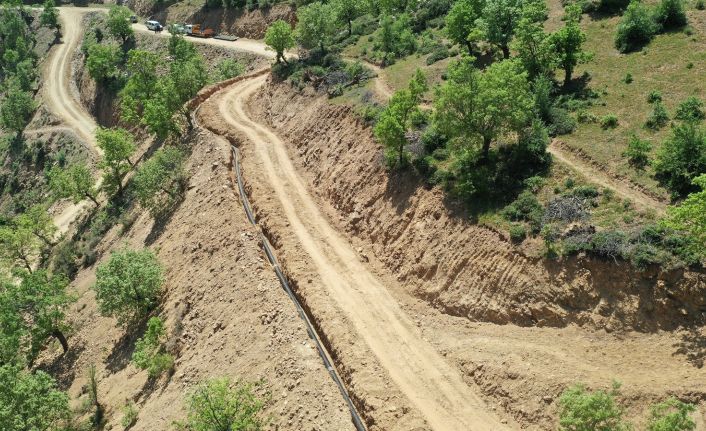 Büyükşehir üreticiler için 3 kilometrelik modern sulama suyu borusu döşedi