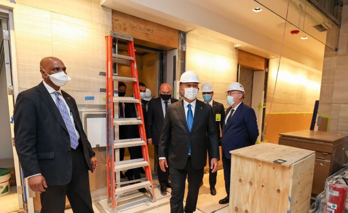 Çavuşoğlu, New York’ta Türkevi Binasını ziyaret etti