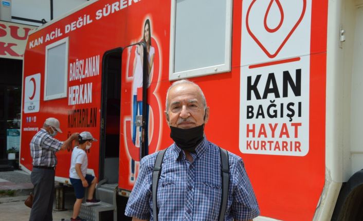 ’Covid-19 tedavisi gören ve aşı olanlar da kan bağışında bulunabilir’