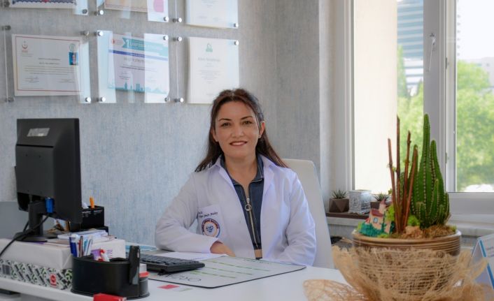 Doç. Dr. Nilgün Şimşir Atalay, “Hareketsizliğe bağlı kilo artışı diz ağrılarına neden oluyor”