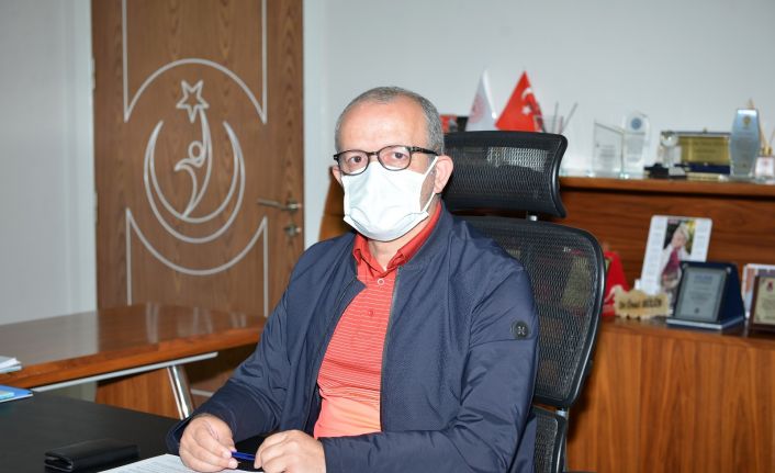Dr. Ünal Hülür: “Tüm dünyanın sağlığına kavuşmasındaki kilit, sağlık çalışanları hemşirelerdir”