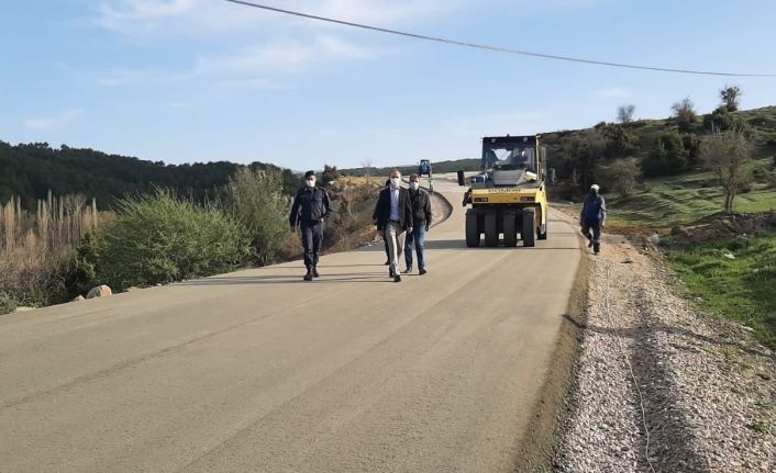 Dumlupınar’da köy yollarına beton asfalt