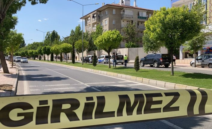 Elazığ’da polis merkezine tüfekle gelen şahıs ikna yöntemiyle gözaltına alındı