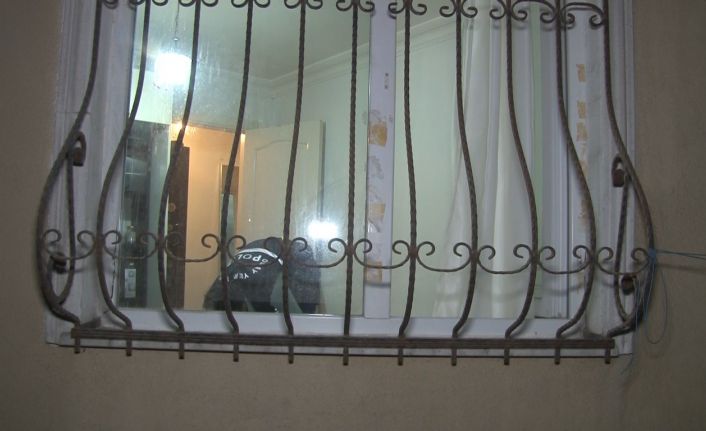 Esenyurt’ta alkol ve uyuşturucu kullandığı iddia edilen şahıs evinde ölü bulundu