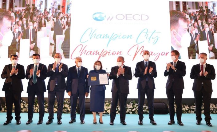 Fatma Şahin OECD Şampiyon Başkanlar arasına Türkiye’den katılan ilk belediye başkanı oldu