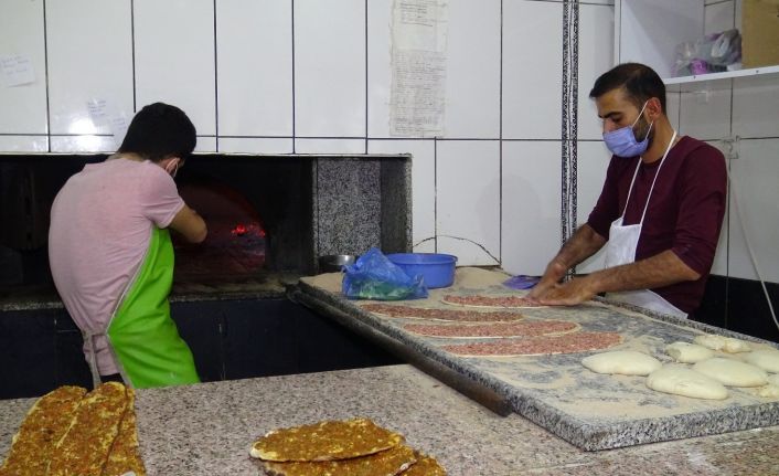 Fırıncının evden al, pişir ve eve bırak hizmeti ilgi görüyor