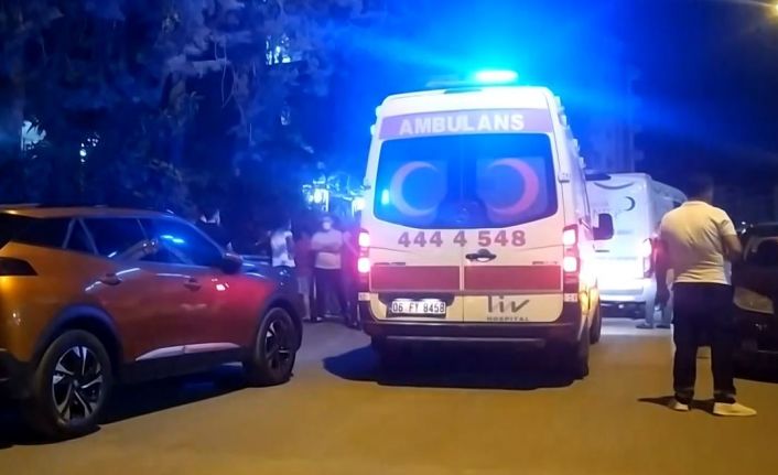 Genç iş adamı evinde kendini vurdu