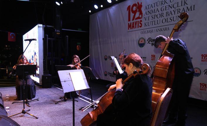 Gölbaşı, operanın ezgileri ve ışık şovları ile 19 Mayıs ruhunu yaşattı
