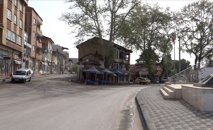 Gölpazarı tam kapanmaya tam uyarken, denetimler hız kesmeden devam ediyor