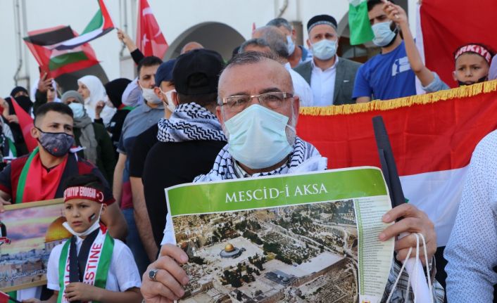 İsrail’in Mescid-i Aksa’ya ve Filistin’e saldırıları Mersin’de protesto edildi