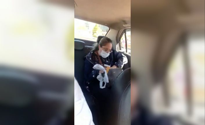 Kadıköy’de takside çay içen müşteriden taksiciye tehdit: "Sana gereken dersi verecekler"