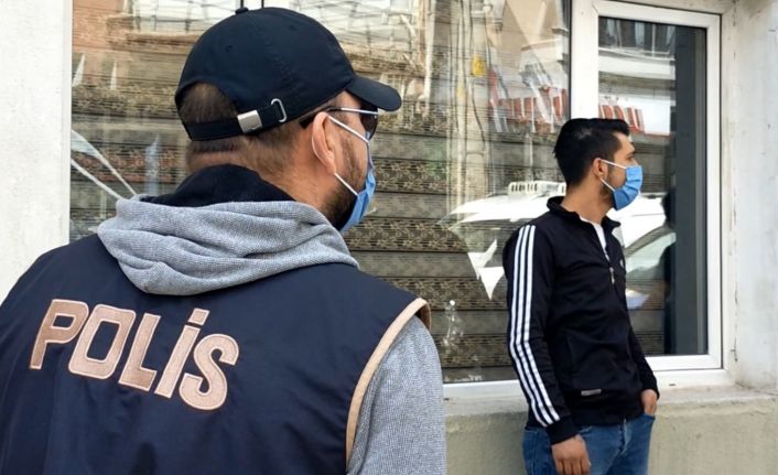 Karantina firarisi markete giderken yakalandı, polislere “Artık ekmek de yemeyeceğim"dedi