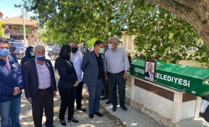 Korona virüsten hayatını kaybeden İyi Parti Isparta İl Başkanı Şimşek toprağa verildi