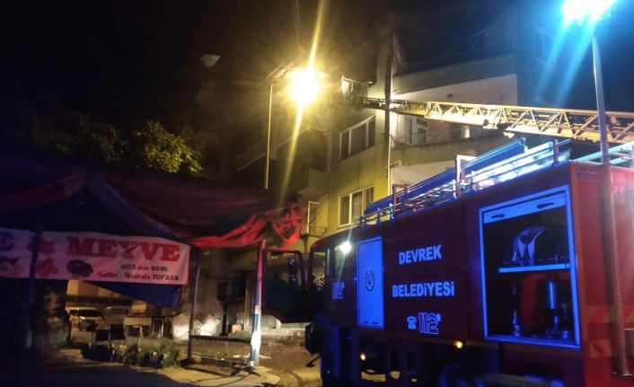 Madde bağımlısı şahıs evini ateşe verip çıkan yangında hayatını kaybetti