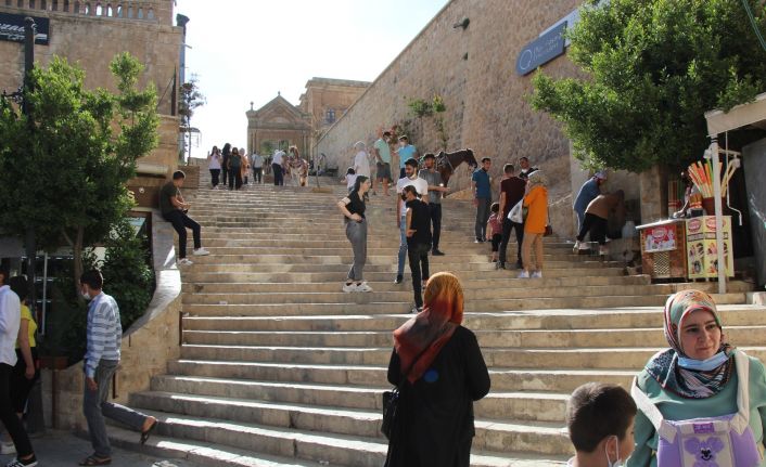 Mardin’deki oteller, yeni normalleşme ile birlikte turistleri ağırlamaya hazırlanıyor
