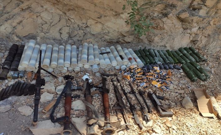 Mehmetçik, Pençe operasyonları ile terör örgütü PKK’ya nefes aldırmıyor