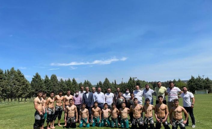 MHP’den Savaştepe ilçesine ziyaret