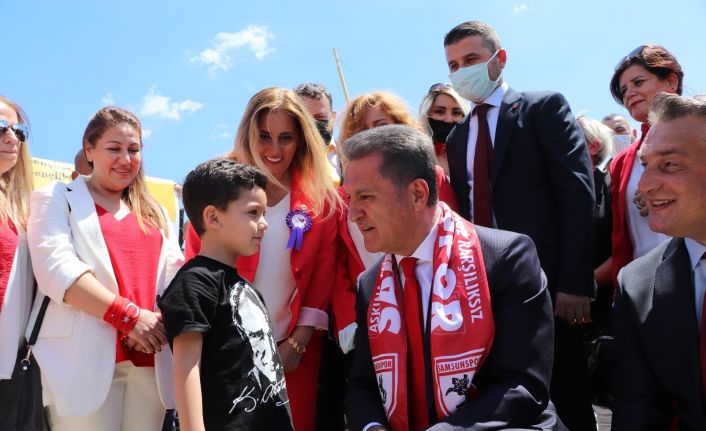 Mustafa Sarıgül gençlere seslendi: "Ülkemizin önünü ve sizin önünüzü Türkiye Değişim Partisi açacak"