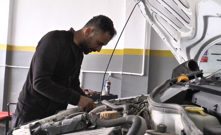 (ÖZEL) Mevsim geçişlerinde periyodik araç bakımına dikkat