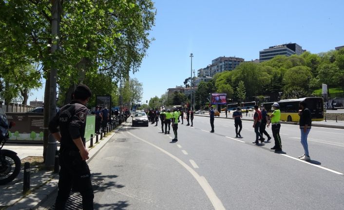 (Özel) Vatandaşlar İl Emniyet Müdürü Zafer Aktaş’ın denetimine takılınca renkli anlar yaşandı