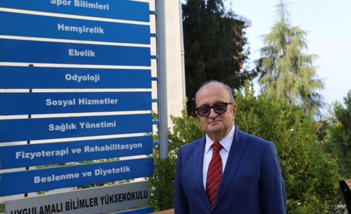 Özoran "Sağlık ordumuza 7 binden fazla sağlıkçı ile katkı sağlıyoruz"