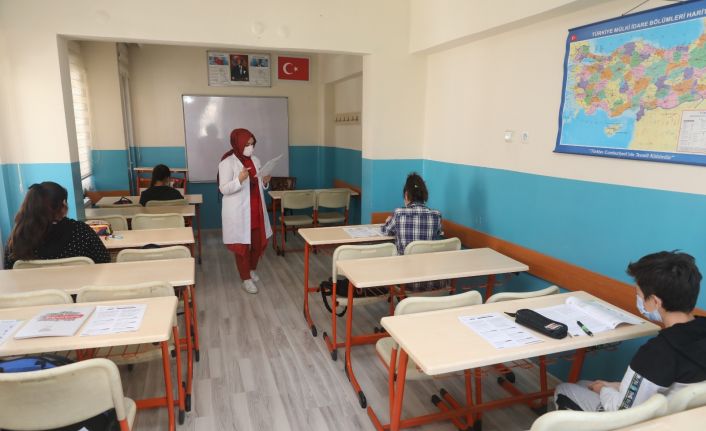 Polatlı Belediyesi Destek Eğitim Merkezi öğrencileri LGS ve YKS öncesi kampa girdi