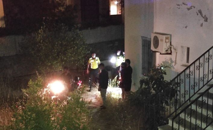 Polisten kaçarken duvardan uçtu