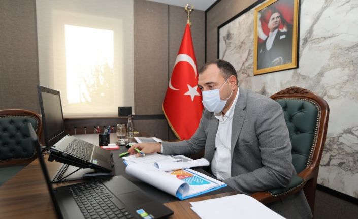 Sakarya Valisi Çetin Oktay Kaldırım: “Vakalarımız son günlerde 250’nin altına kadar düştü”