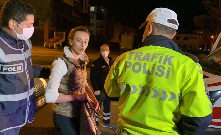 Sevgilisini darp edip zorla kaçırmak isterken yakalandı, CD ve arabasının derdine düştü