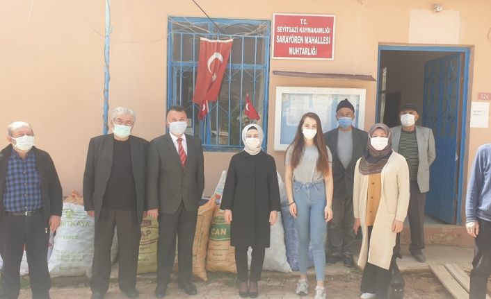 Seyitgazi’den dede-toruna çuval çuval mavi kapak