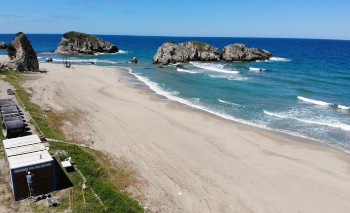Şile’de otel inşaatında kumsala dökülen beton ile açılan fosseptik çukuru tepkilere neden oldu