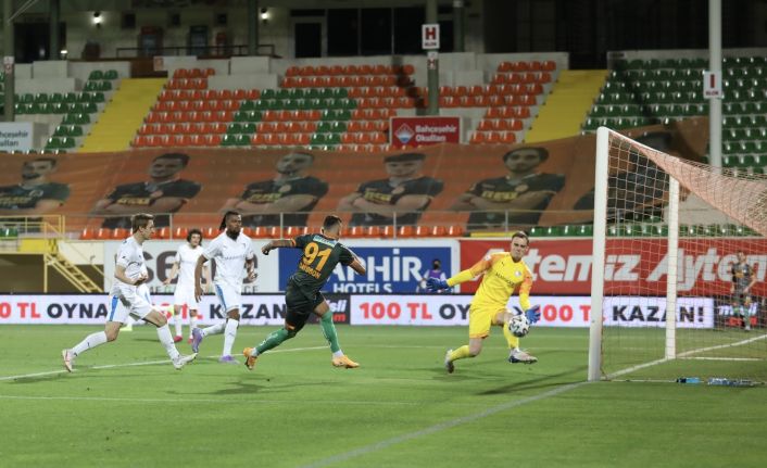Süper Lig: Aytemiz Alanyaspor: 2 - BB Erzurumspor: 3 (Maç sonucu)