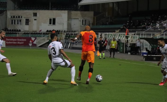 Süper Lig: Denizlispor: 0 - Galatasaray: 0 (Maç devam ediyor)