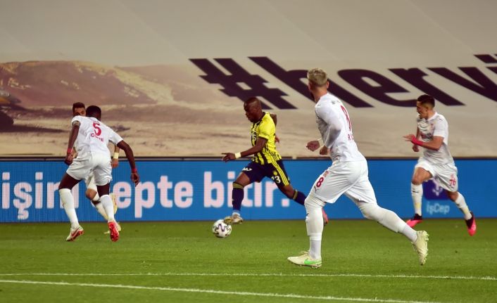 Süper Lig: Fenerbahçe: 0 - Sivasspor: 0 (Maç devam ediyor)