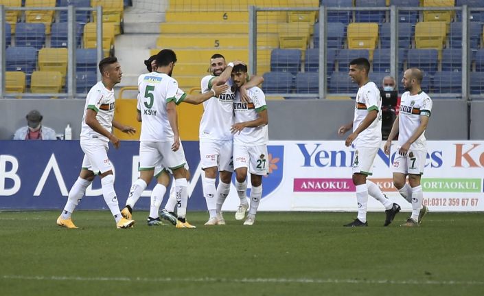 Süper Lig: MKE Ankaragücü: 0 - Aytemiz Alanyaspor: 1 (İlk yarı)