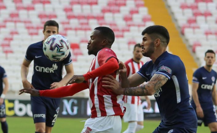 Süper Lig: Sivasspor: 0 - Kasımpaşa: 0 (Maç devam ediyor)