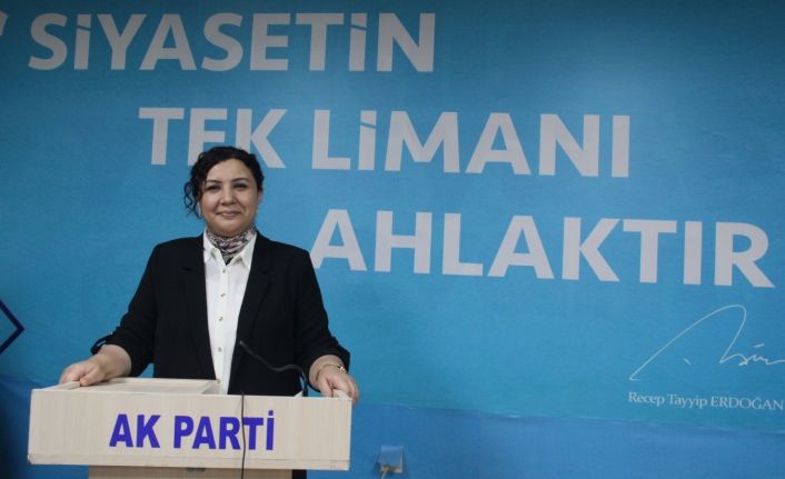 Ünsal’dan Ekicioğlu’na cevap: "Şahsıma siyasi ömür biçen siyasi cenazeler gibi sizin de zemininiz anlaşıldığı üzere çok kaygan”